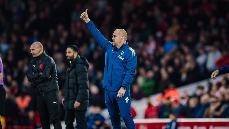 戴奇满意球队表现：逆转展现斗志，遗憾错失三分但看到进步