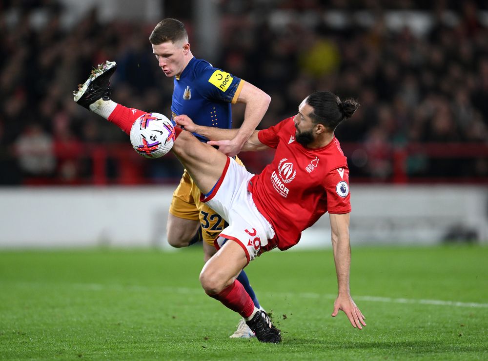 GettyImages-1474307075.jpg Anderson in action for Newcastle United against Forest.