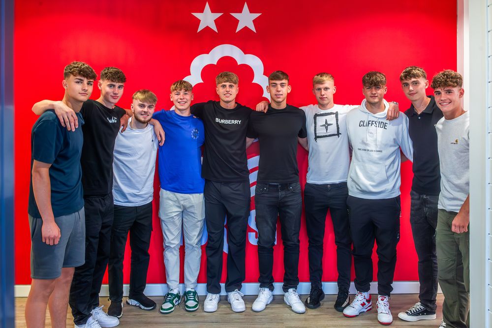 Nottingham Forest FC - Scholars Sign Professional Contracts